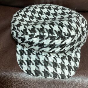 Black and White Houndstooth Cap